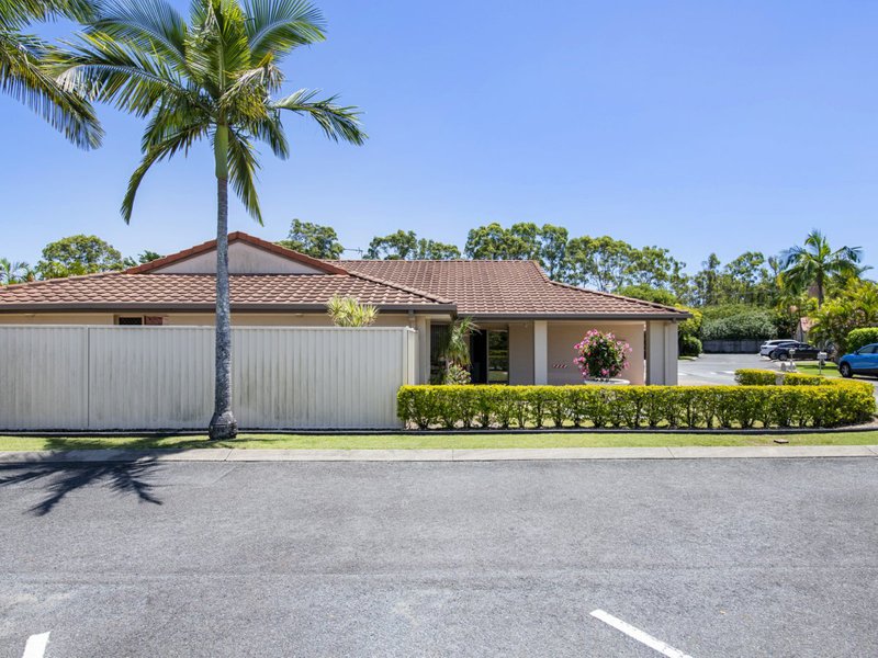 Photo - 13/88 Cotlew Street East , Southport QLD 4215 - Image 4