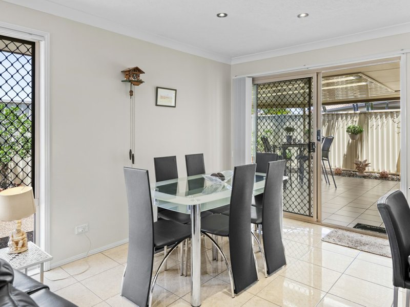 Photo - 13/88 Cotlew Street East , Southport QLD 4215 - Image 10