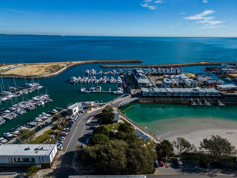 Photo - 13/89 Orsino Boulevard, North Coogee WA 6163 - Image 34
