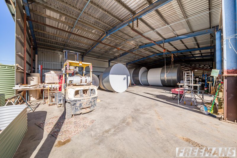 Photo - 13894 D'Aguilar Highway, Nanango QLD 4615 - Image 6
