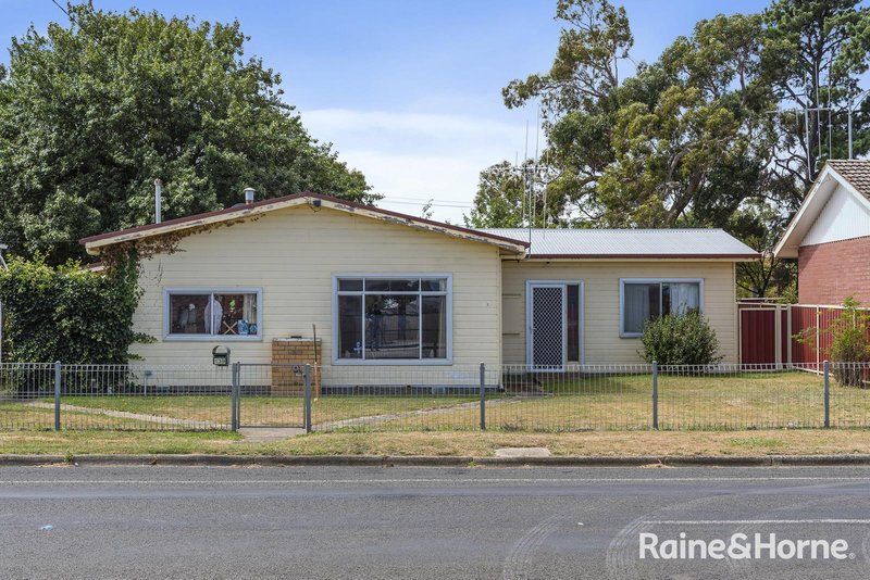 Photo - 139 -141 High Street, Kyneton VIC 3444 - Image 4