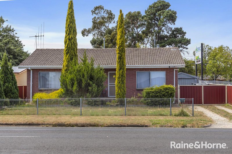 Photo - 139 -141 High Street, Kyneton VIC 3444 - Image 6