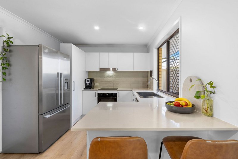 Photo - 1/39 Alexander Drive, Highland Park QLD 4211 - Image 1