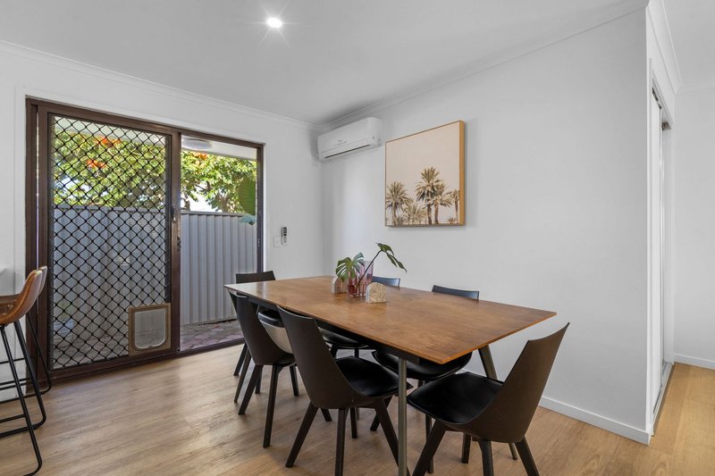Photo - 1/39 Alexander Drive, Highland Park QLD 4211 - Image 6