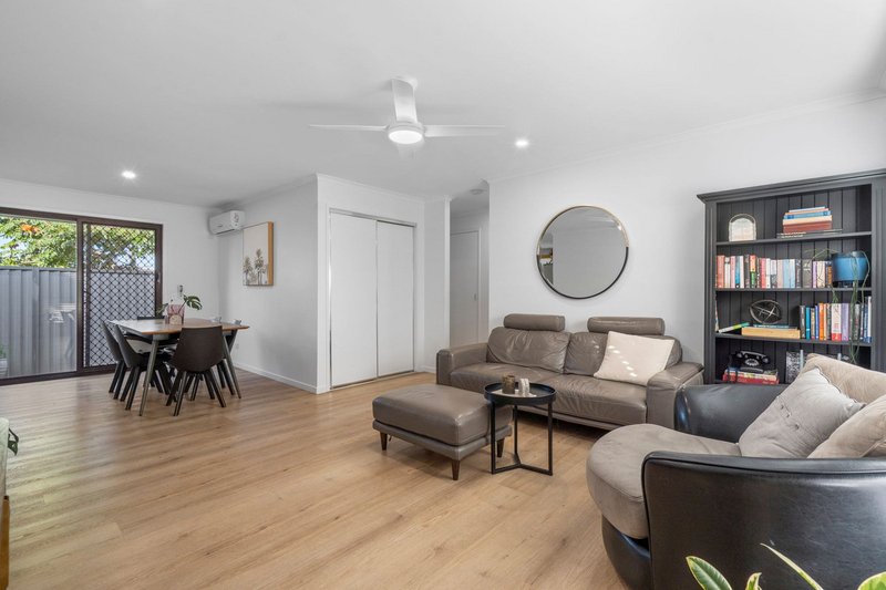Photo - 1/39 Alexander Drive, Highland Park QLD 4211 - Image 9