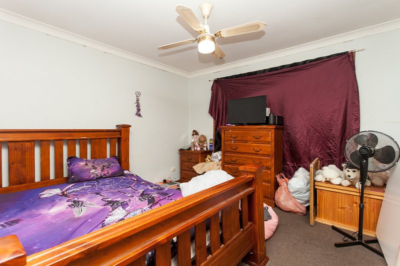 Photo - 139 Alkira Avenue, Cessnock NSW 2325 - Image 6