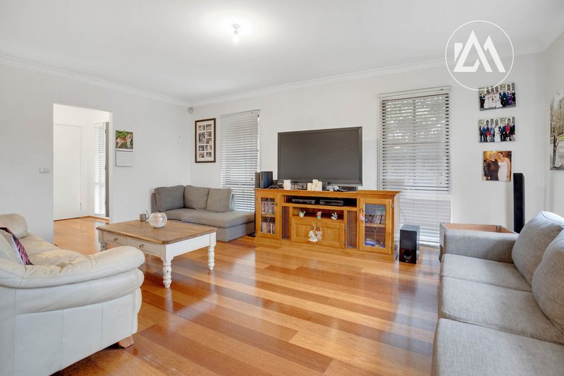 Photo - 1/39 Ashleigh Avenue, Frankston VIC 3199 - Image 5