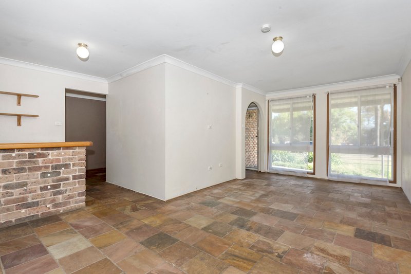 Photo - 139 Banks Drive, St Clair NSW 2759 - Image 3