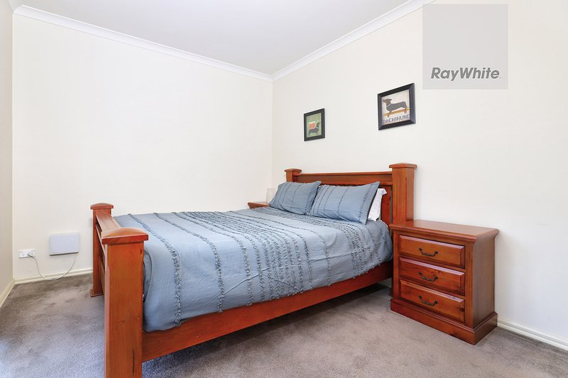 Photo - 1/39 Banksia Grove, Tullamarine VIC 3043 - Image 6