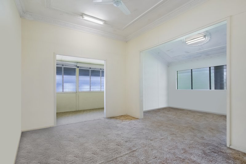 Photo - 139 Belgrave Street, Morningside QLD 4170 - Image 2