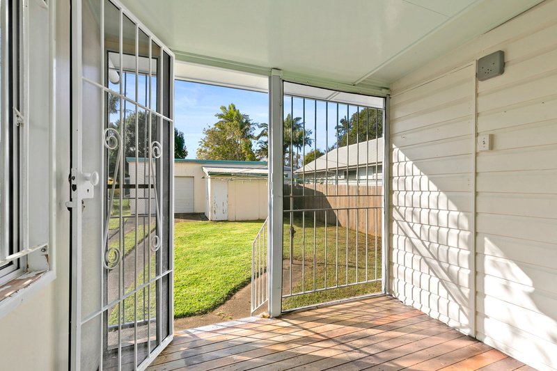 Photo - 139 Blackwood Rd , Manly West QLD 4179 - Image 6