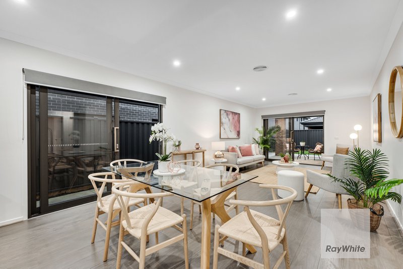 Photo - 139 Blossom Drive, Greenvale VIC 3059 - Image 13