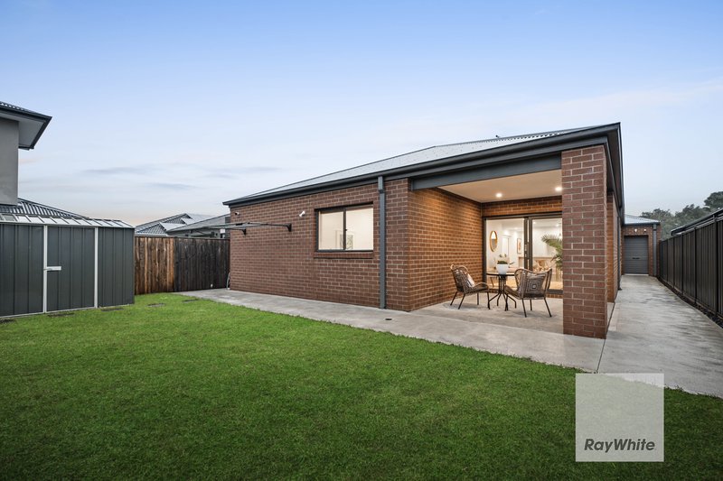 Photo - 139 Blossom Drive, Greenvale VIC 3059 - Image 16