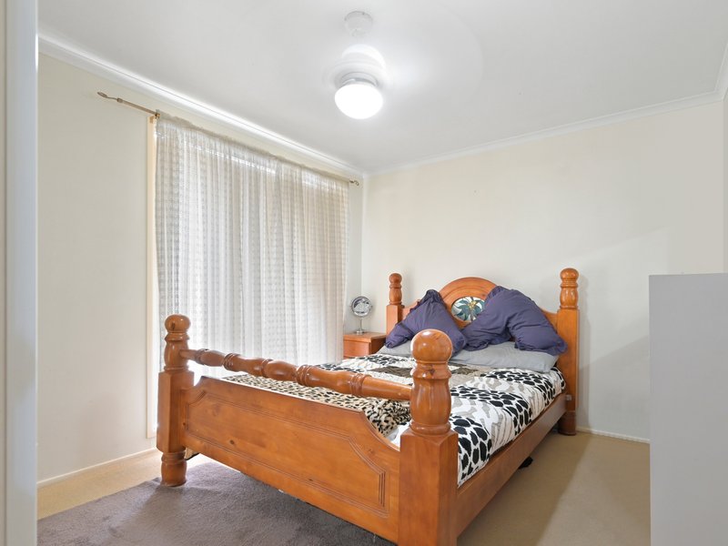 Photo - 1/39 Bugatti Drive, Ingleburn NSW 2565 - Image 5