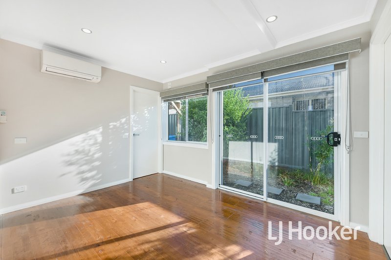 Photo - 1/39 Carlisle Road, Hallam VIC 3803 - Image 8