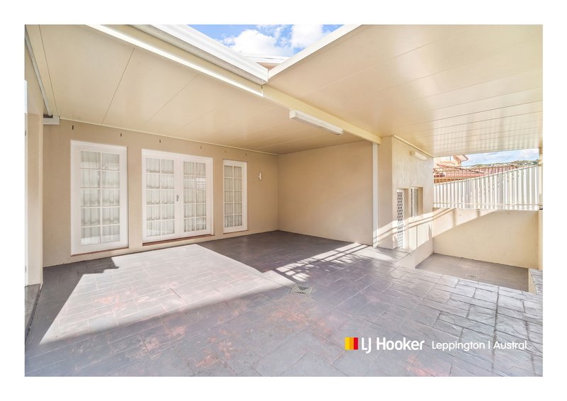 Photo - 139 Carmichael Drive, West Hoxton NSW 2171 - Image 2