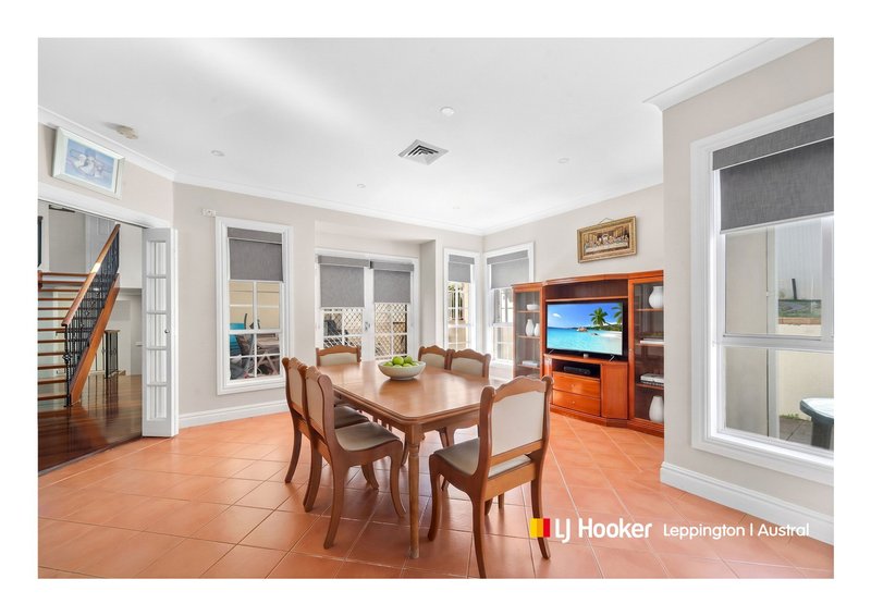 Photo - 139 Carmichael Drive, West Hoxton NSW 2171 - Image 8