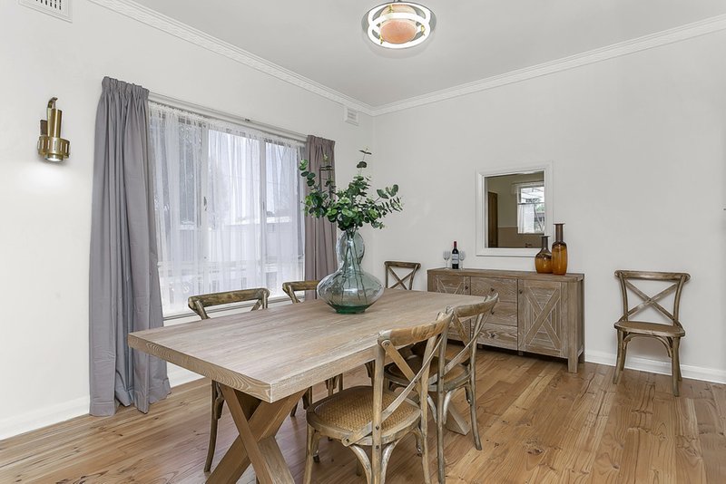 Photo - 139 Caulfield Avenue, Clarence Gardens SA 5039 - Image 5