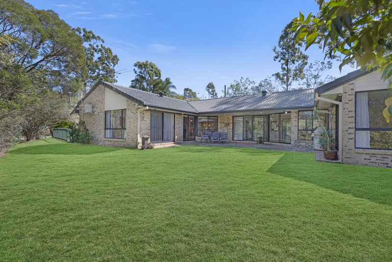 Photo - 139 Church Road, Eatons Hill QLD 4037 - Image 4