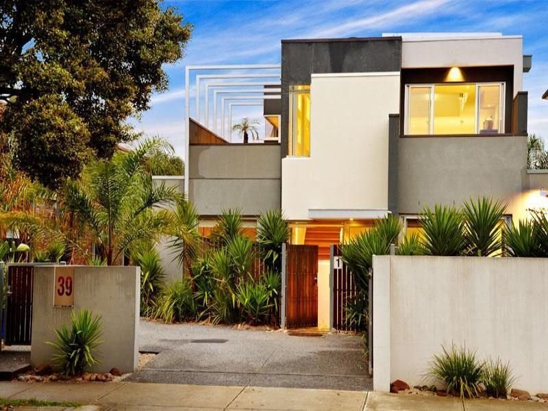 Photo - 1/39 Clarence Street, Elsternwick VIC 3185 - Image 2