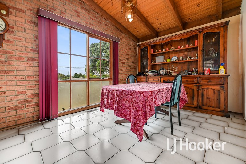 Photo - 139 Duncan Drive, Pakenham VIC 3810 - Image 3