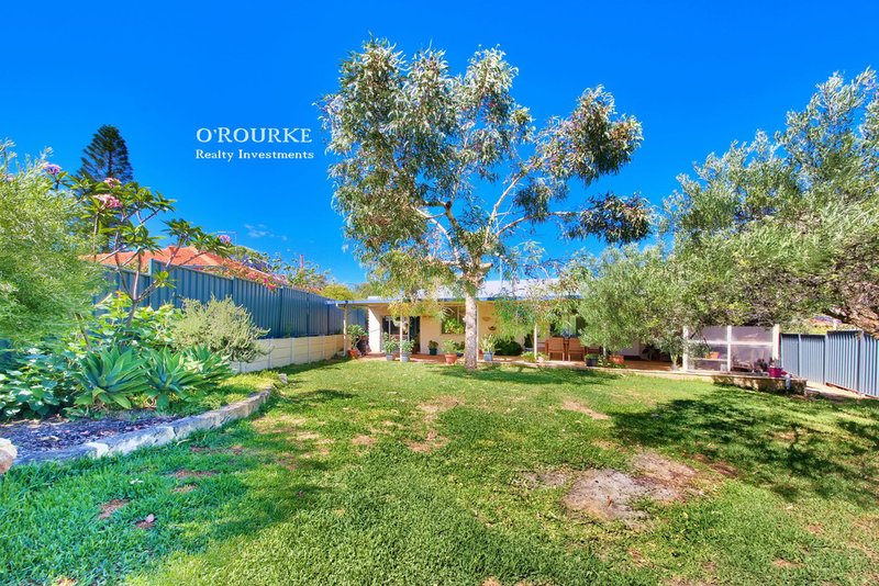 Photo - 139 Elliott Road, Scarborough WA 6019 - Image 3