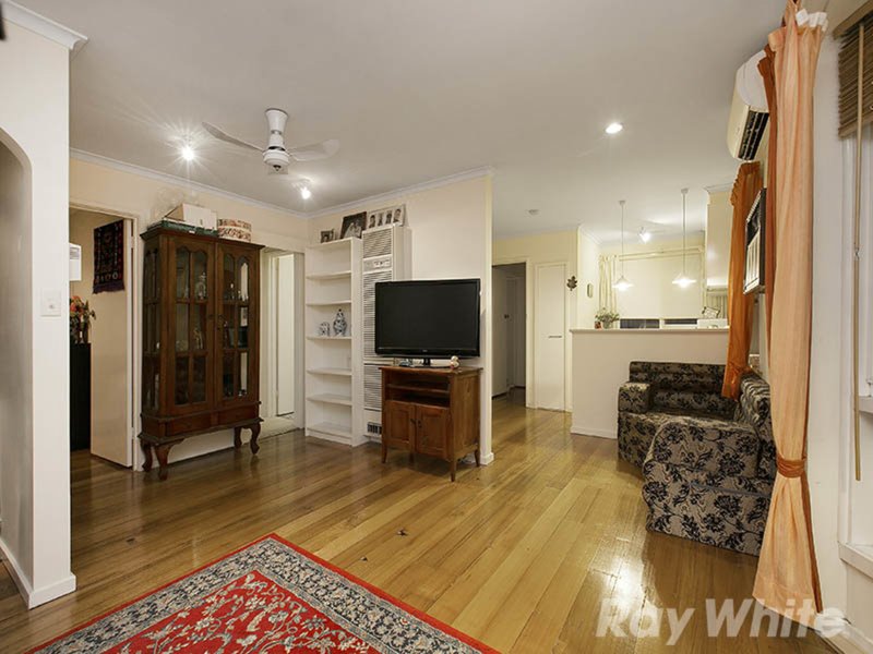 Photo - 1/39 Flinders Street, Mentone VIC 3194 - Image 3