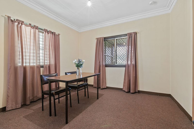 Photo - 139 Granard Road, Rocklea QLD 4106 - Image 5