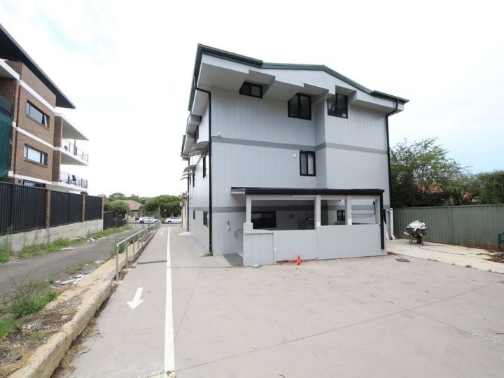 Photo - 13/9 Hampden , Lakemba NSW 2195 - Image 2