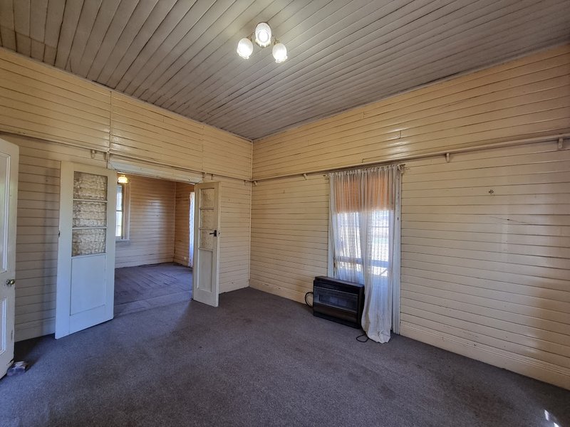 Photo - 139 Hanley Street, Gundagai NSW 2722 - Image 4