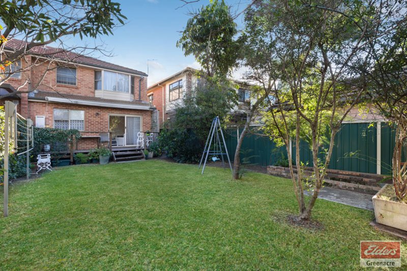 Photo - 139 Hillcrest Avenue, Greenacre NSW 2190 - Image 7