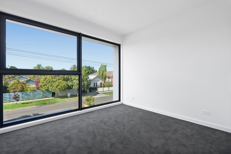 Photo - 1/39 Lees Street, Mckinnon VIC 3204 - Image 5