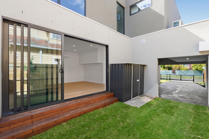 Photo - 1/39 Lees Street, Mckinnon VIC 3204 - Image 7