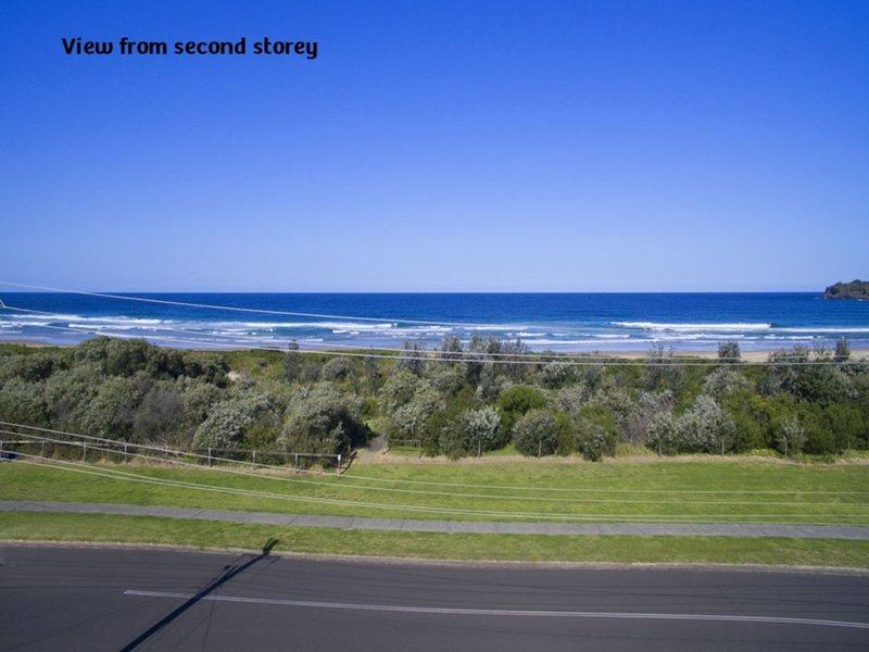 Photo - 139 North Kiama Drive, Kiama Downs NSW 2533 - Image 2