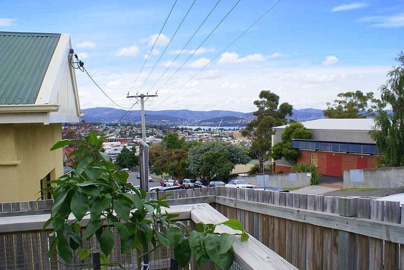 Photo - 139 Patrick Street, West Hobart TAS 7000 - Image 3