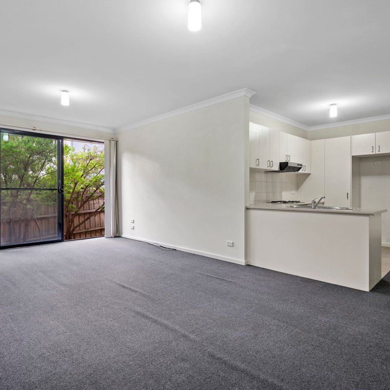 Photo - 13/9 Petrea Place, Harkness VIC 3337 - Image 10