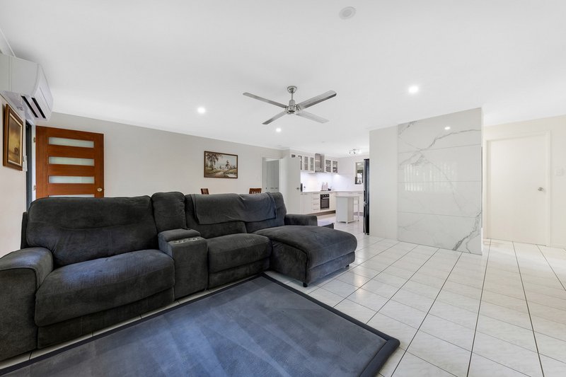 Photo - 139 Railway Parade, Glass House Mountains QLD 4518 - Image 6