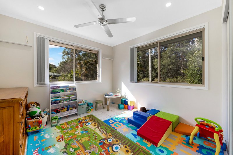 Photo - 139 Railway Parade, Glass House Mountains QLD 4518 - Image 13