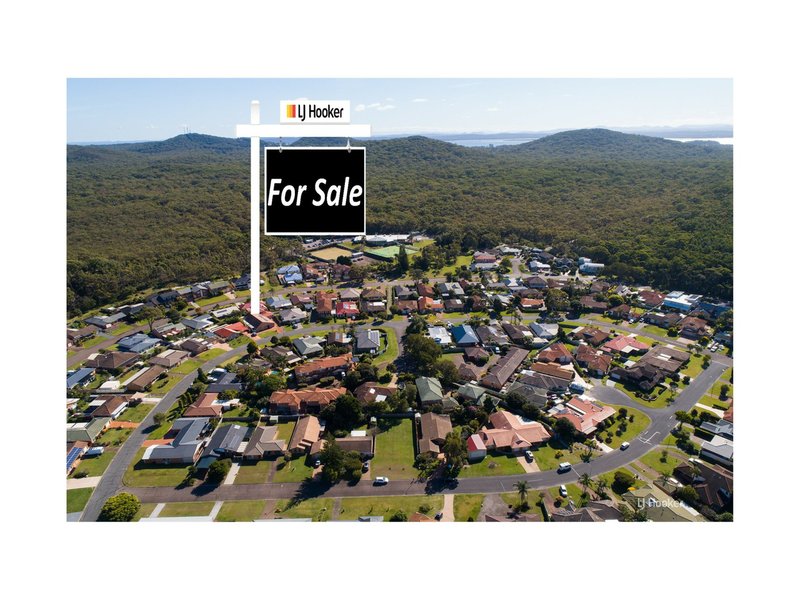 Photo - 1/39 Shoreline Drive, Fingal Bay NSW 2315 - Image 12