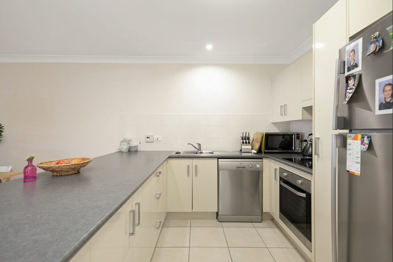 Photo - 1/39 Tabone Street, Yeppoon QLD 4703 - Image 4