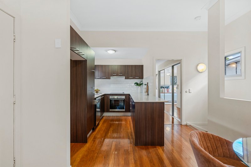 Photo - 1/39 Waldheim Street, Annerley QLD 4103 - Image 8