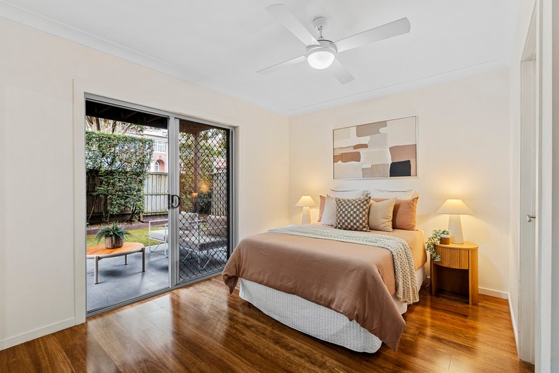 Photo - 1/39 Waldheim Street, Annerley QLD 4103 - Image 14