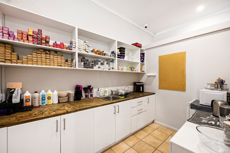 Photo - 139 Wantirna Road, Ringwood VIC 3134 - Image 4