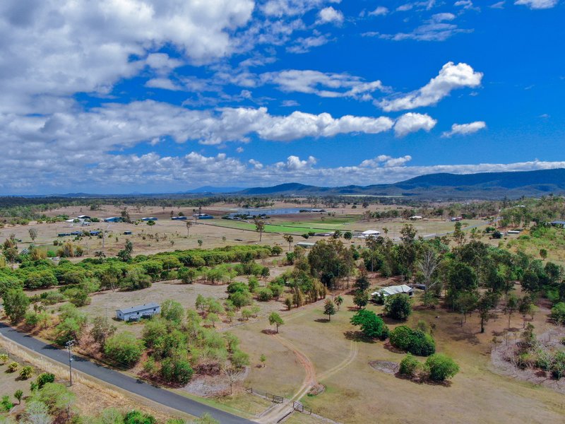 Photo - 139 Whitsunday Drive, Bloomsbury QLD 4799 - Image 13