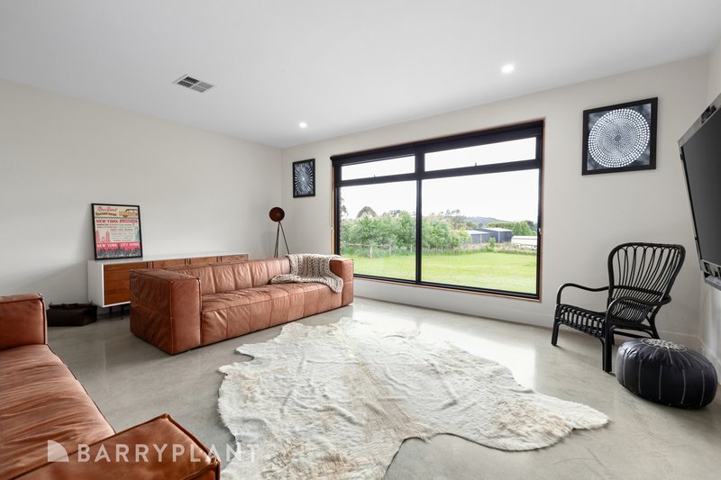 Photo - 139 William Street, Wallan VIC 3756 - Image 3