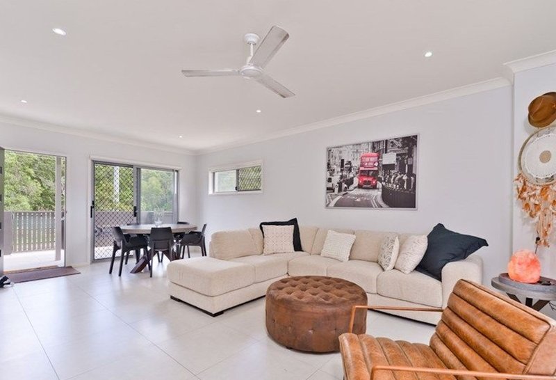 Photo - 1/397 Trouts Road, Chermside West QLD 4032 - Image 2