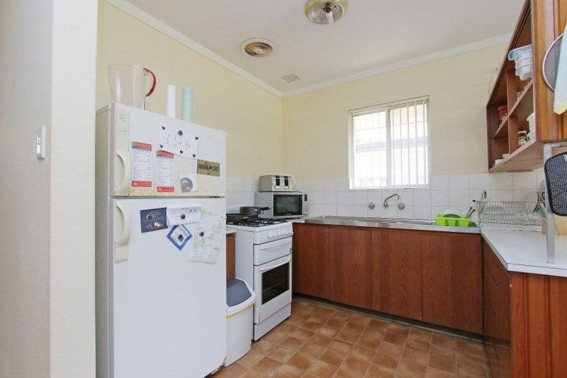 Photo - 13A & 13B Falstaff Crescent, Spearwood WA 6163 - Image 3