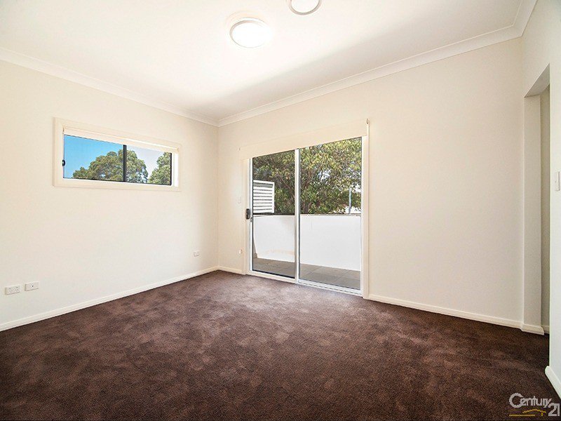 Photo - 13A Cheatle Street, East Hills NSW 2213 - Image 4