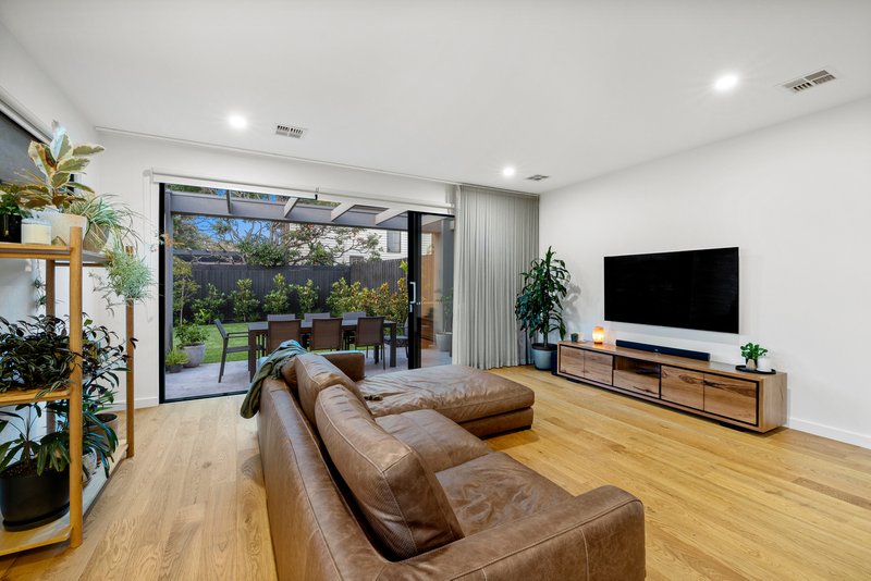 Photo - 13A Devon Street, Cheltenham VIC 3192 - Image 5