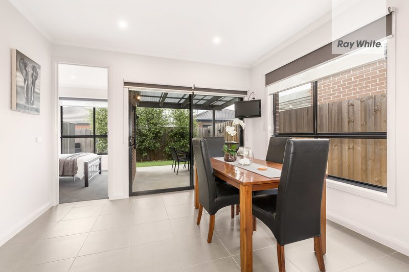 Photo - 13a Garth Place, Epping VIC 3076 - Image 10